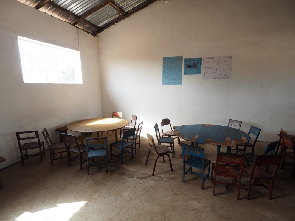 Onderwijs in het binnenland van Gambia Abca's Creek Lodge