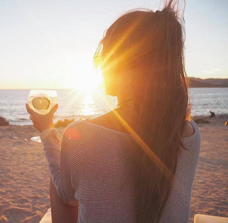 zonsondergang bij Experimental beach Ibiza 2023 