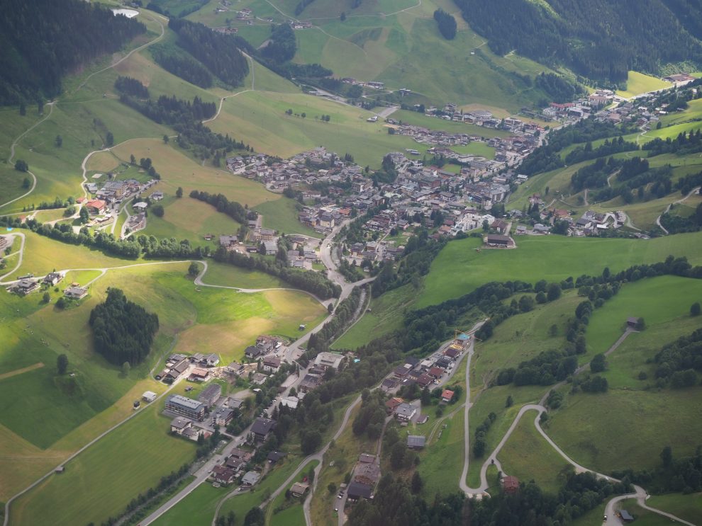 5 dagen Saalbach - Hinterglemm in de zomer helikopter vlucht met Sennair