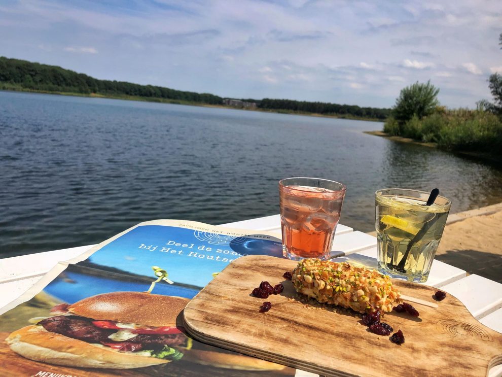 Een dag naar de Biesbosch - Lekker eten en drinken rondom de Biesbosch Paviljoen het Houtse Meer 