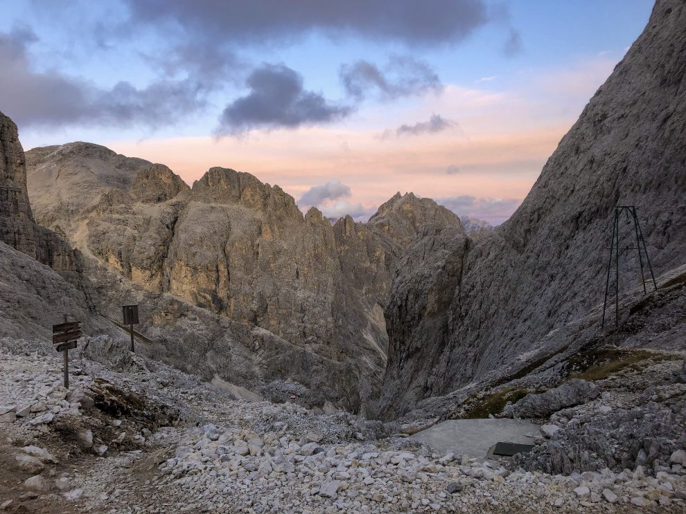 Vakantie naar Zuid Tirol, Dolomieten in de zomer - Rosengartengruppe - Vajolet Towers - how to reach Vajolet hut and Rifugio Re Alberto Vakantie naar Zuid Tirol, Dolomieten in de zomer - Rosengartengruppe - Vajolet Towers - how to reach Vajolet hut and Rifugio Re Alberto