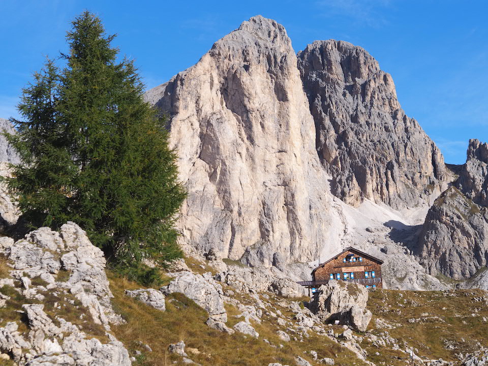Vakantie naar Zuid Tirol, Dolomieten in de zomer - Rosengartengruppe - Rifugio Roda Di Vaèl Vakantie naar Zuid Tirol, Dolomieten in de zomer - Rosengartengruppe - Rifugio Roda Di Vaèl