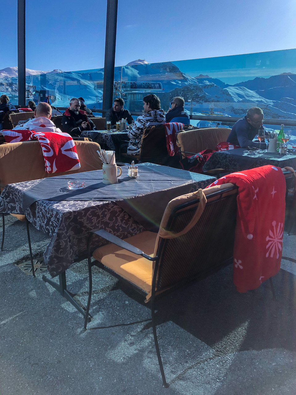 beste berghut van Ischgl - Pardorama - eten op de piste in Ischgl 