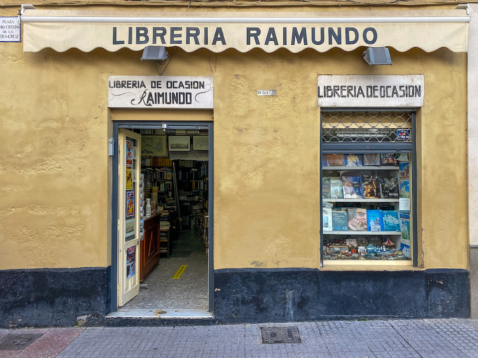 shoppen in Cadiz tijdens citytrip - Librería Raimundo