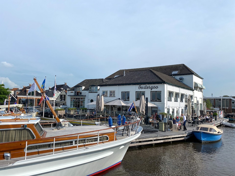 Vaarvakantie in Friesland - vaarroute voor 1 week  -  beste restaurant in Grou hotel Oostergoo