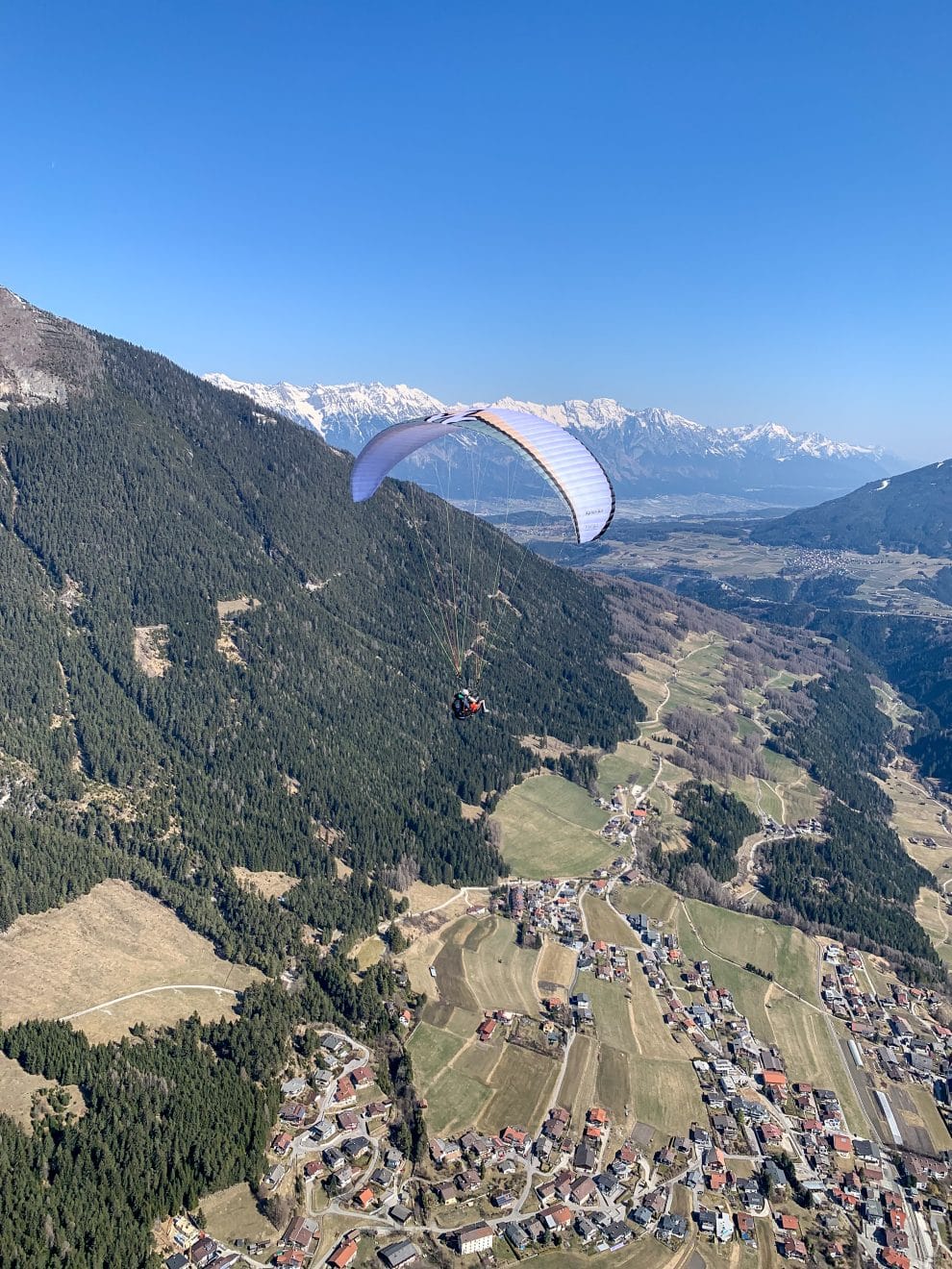 paragliden in Stubaital - wintersport mogelijkheden Oostenrijk