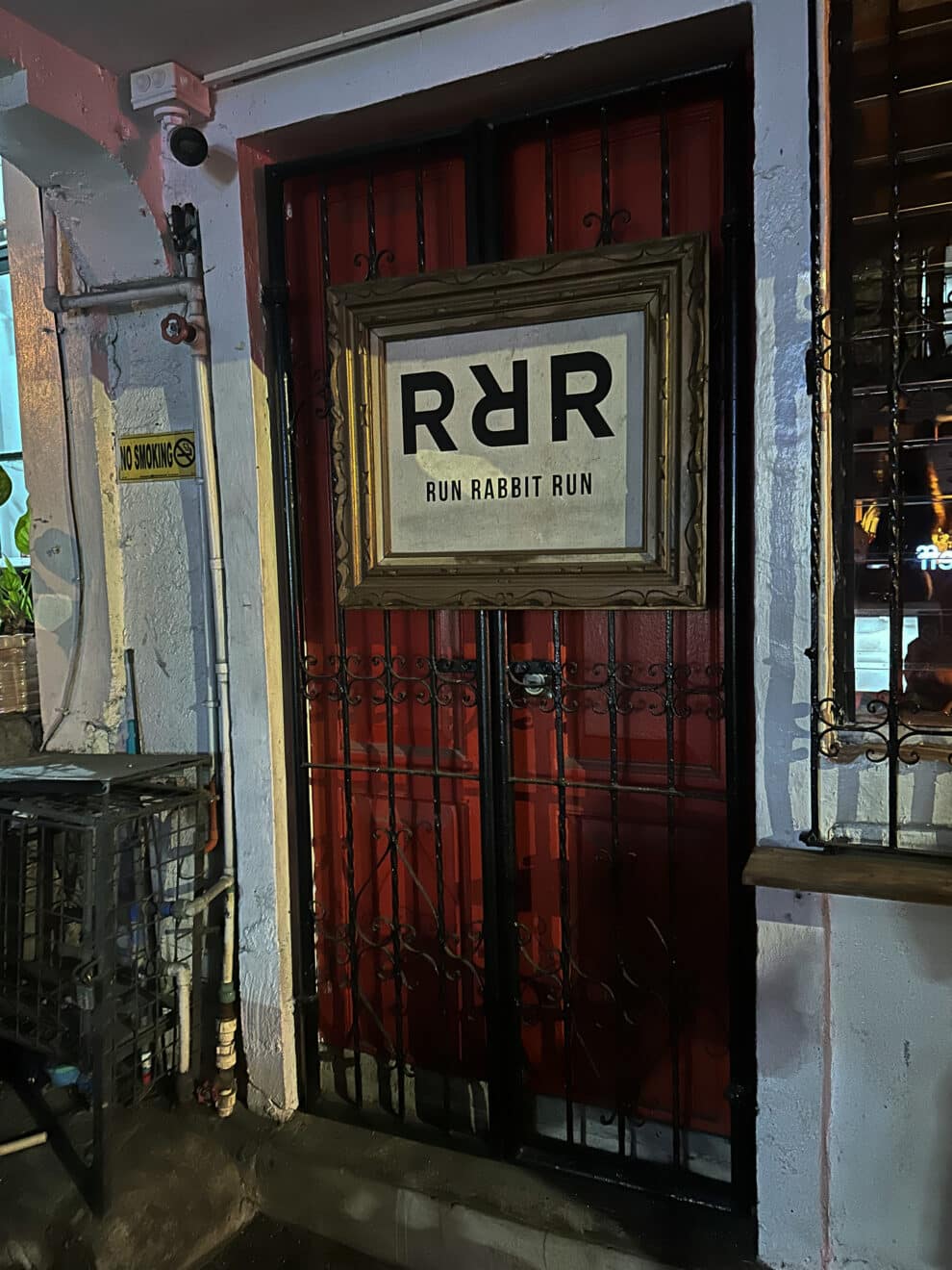 Beste bars in Manila Makati Poblacion Run Rabbit Run