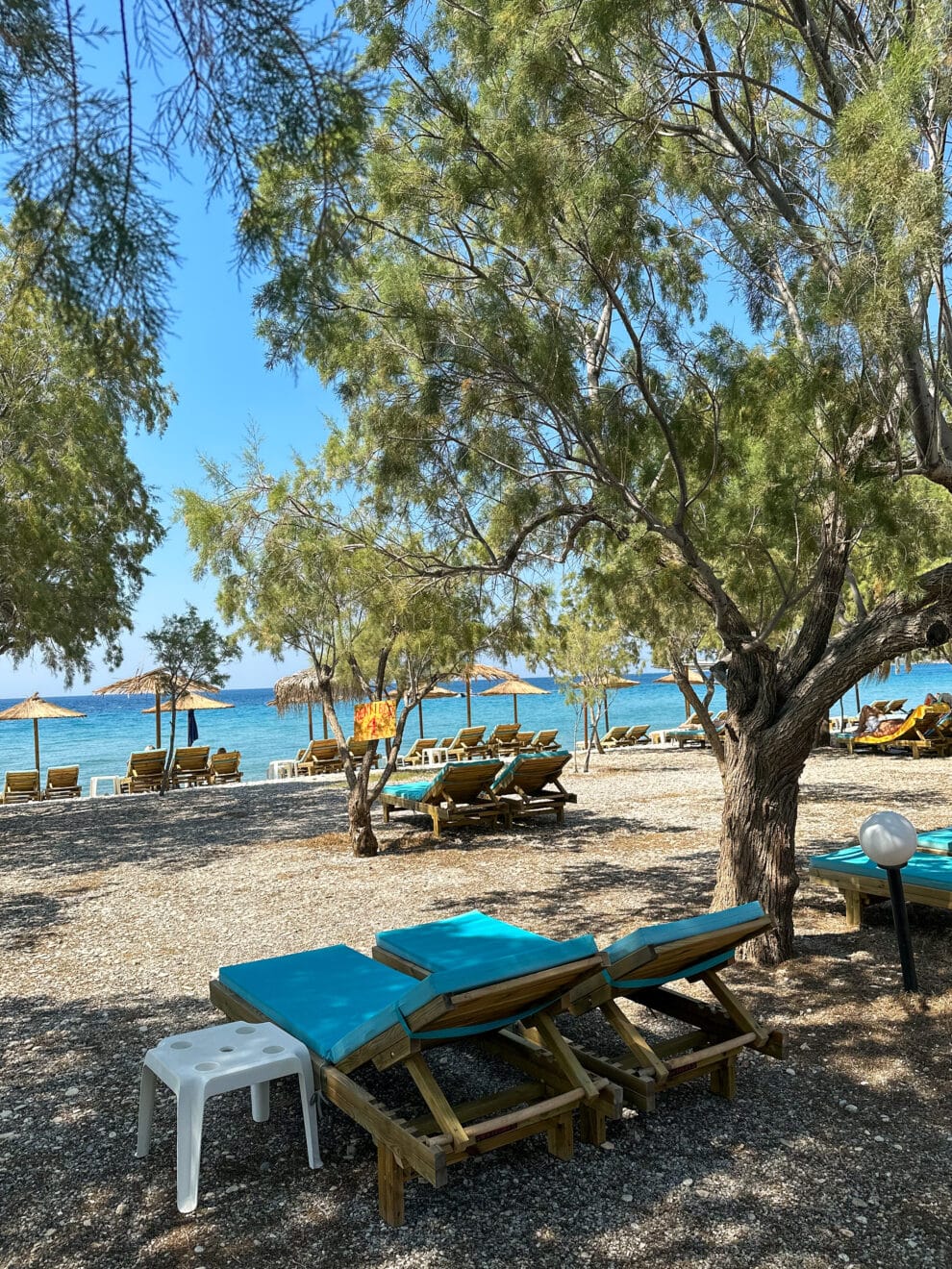 Mooiste stranden van Samos in 2023 - Mykali beach - Taverna Mirto 