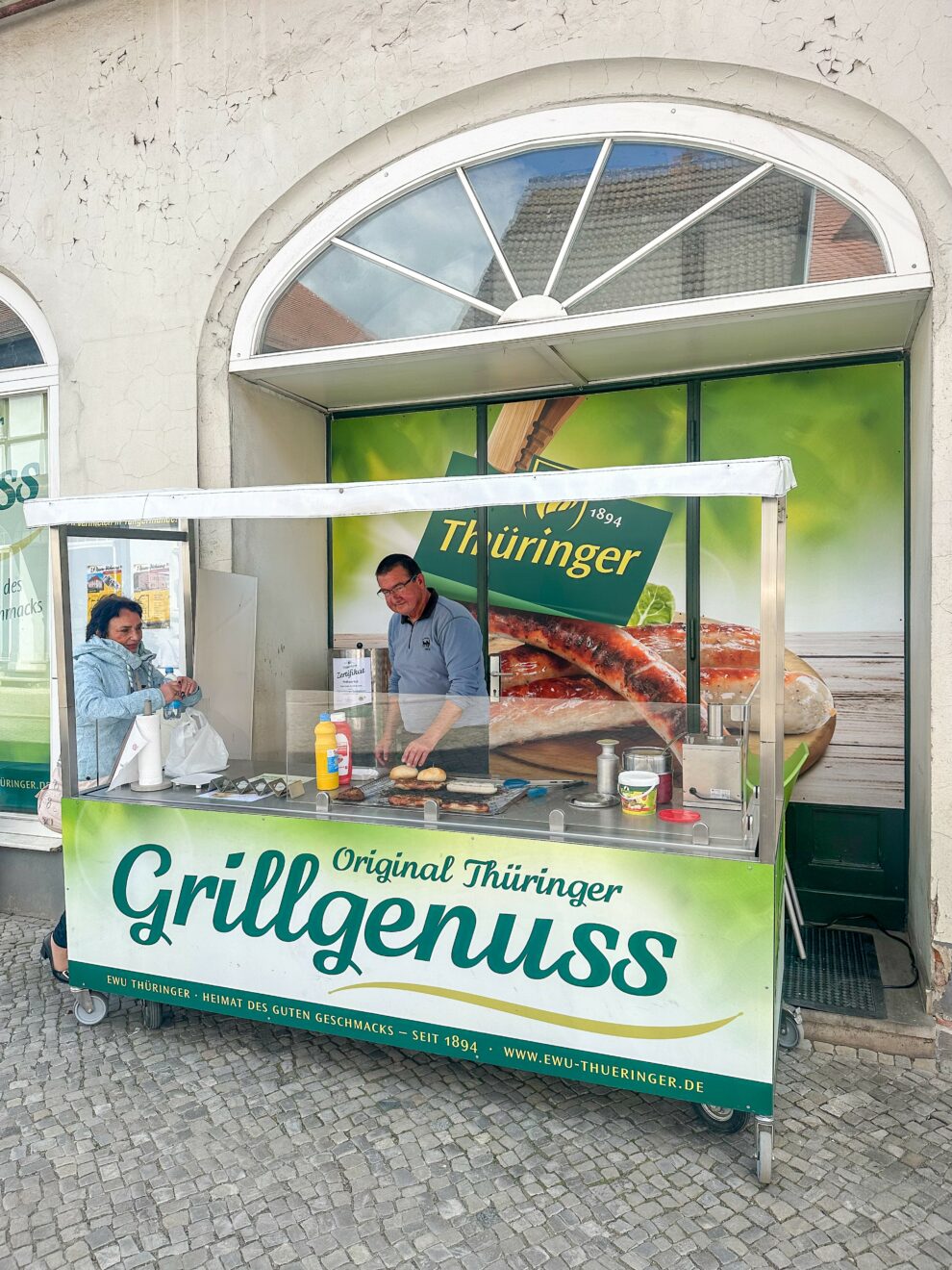 Duitse curryworst eten in Duitsland 