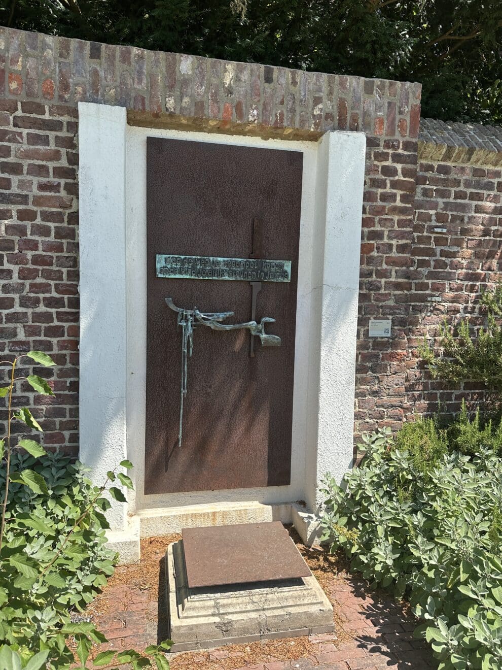De bezinningstuin - pelgrimsmonument van de Camino naar Santiago in Sittard